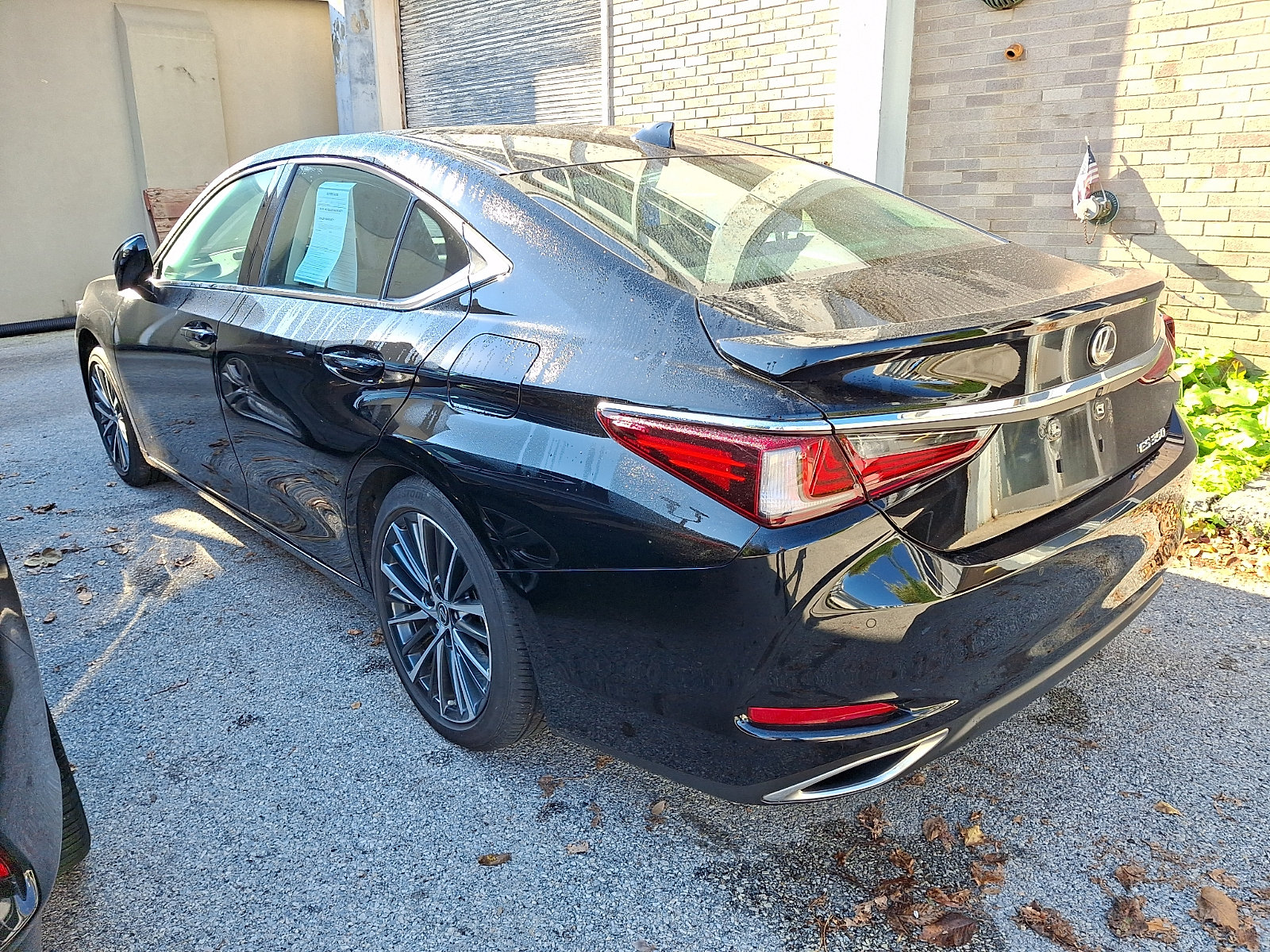 Certified 2025 Lexus ES 350 w/ Premium Package FWD image 3