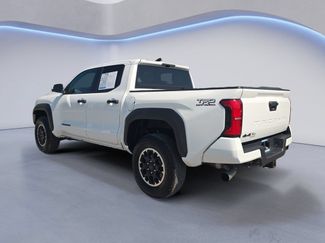 Used 2025 Toyota Tacoma TRD Off-Road AWD/4WD video 3