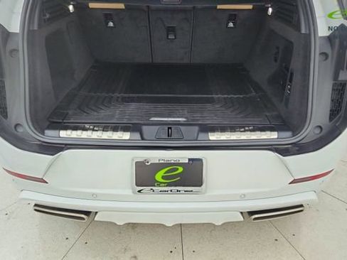 Used 2025 Land Rover Range Rover Sport Dynamic SE image 14