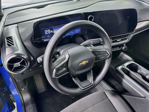 Used 2026 Chevrolet Equinox EV LT image 21