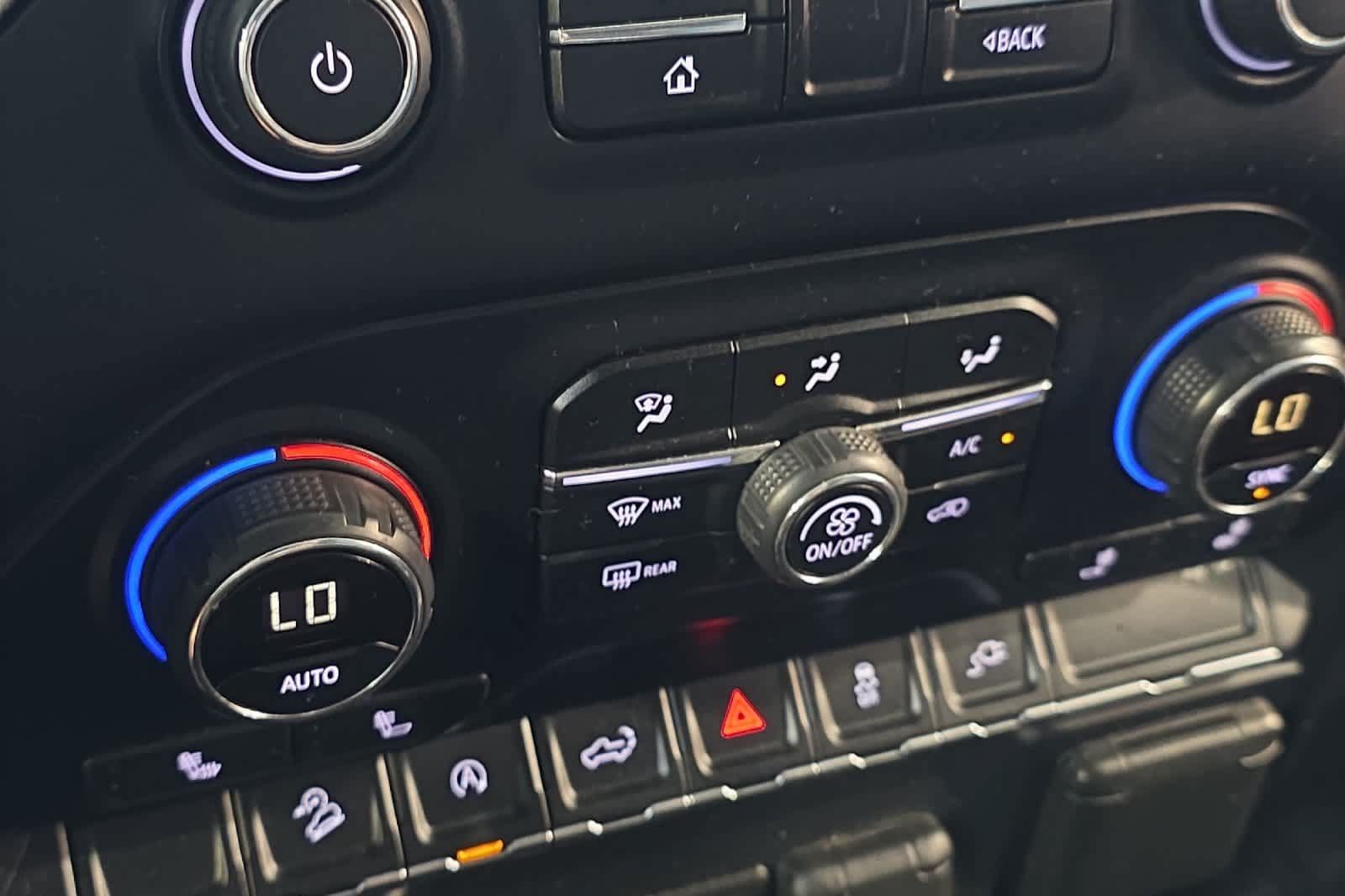 Used 2019 Chevrolet Silverado 1500 LTZ AWD/4WD image 21