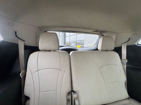 Used 2018 Buick Enclave Essence image 49