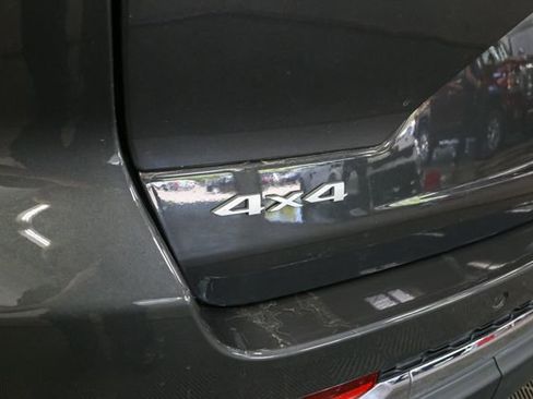 Used 2025 Jeep Grand Cherokee Laredo X w/ Luxury Tech Group I AWD/4WD image 10