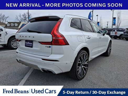 Used 2018 Volvo XC60 T6 Momentum w/ Advanced Package AWD/4WD image 11