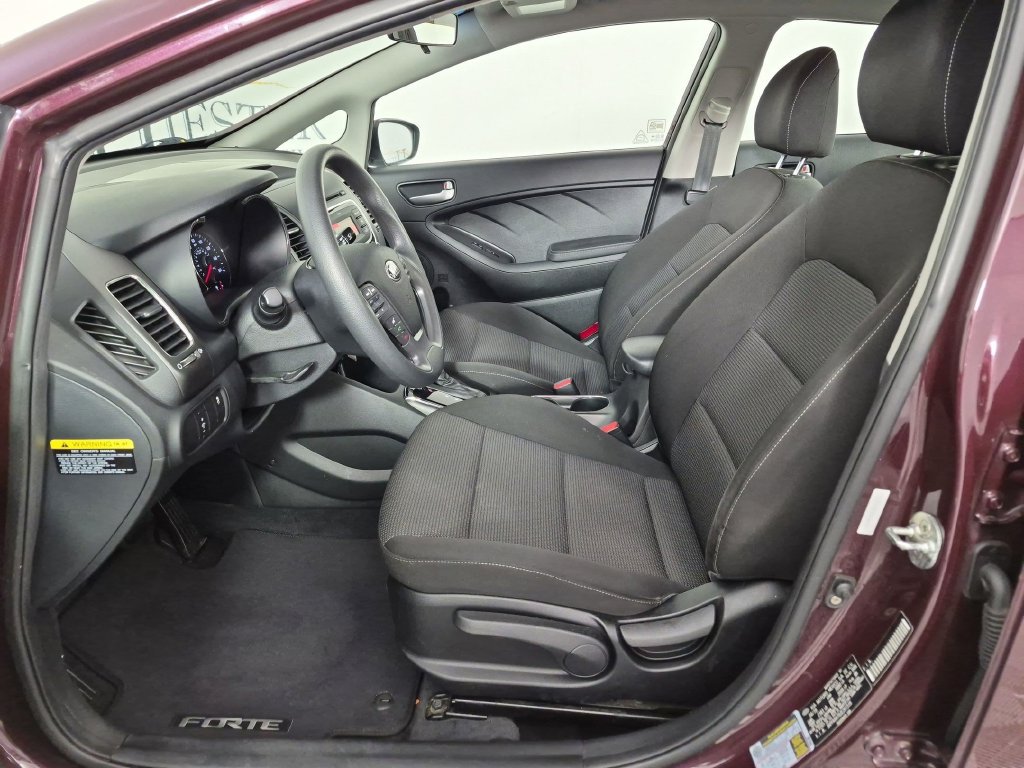Used 2018 Kia Forte LX FWD image 16