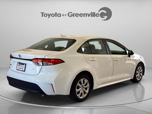 Used 2024 Toyota Corolla LE FWD image 6