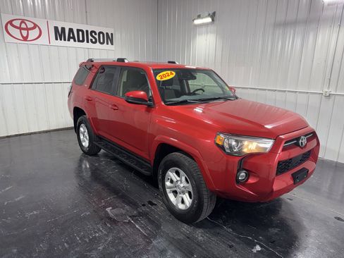 Used 2024 Toyota 4Runner SR5 image 4