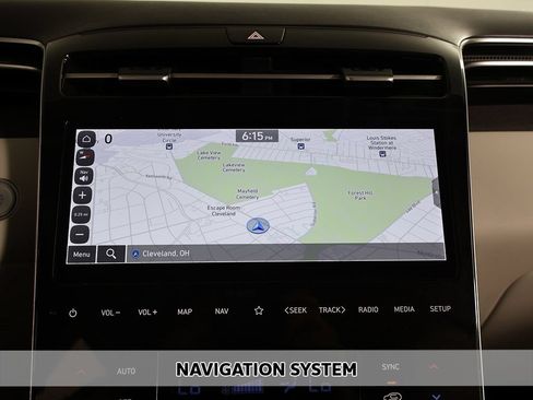 Used 2023 Hyundai Tucson Limited w/ Winter Package AWD/4WD image 3