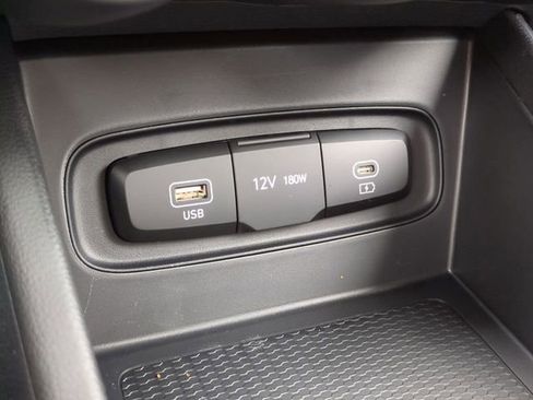 New 2026 Hyundai Venue SE image 21