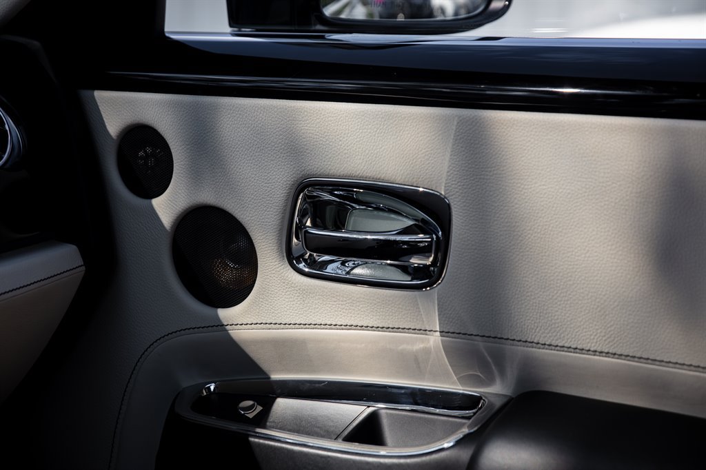 Used 2014 Rolls-Royce Ghost RWD image 29