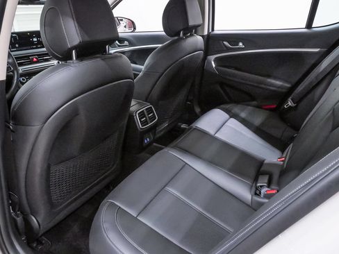 Certified 2026 Genesis G70 2.5T AWD/4WD image 10