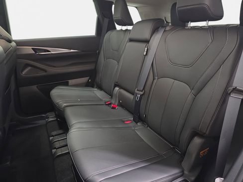 Certified 2026 INFINITI QX60 Pure w/ Cargo Package AWD/4WD image 11