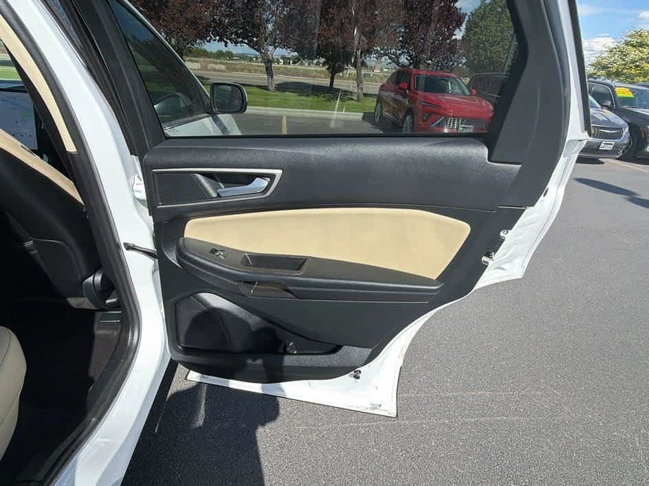 Used 2022 Ford Edge SEL w/ Convenience Package AWD/4WD image 21