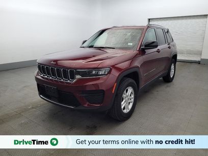 Used 2023 Jeep Grand Cherokee Laredo w/ Luxury Tech Group I