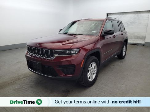 Used 2023 Jeep Grand Cherokee Laredo w/ Luxury Tech Group I image 1