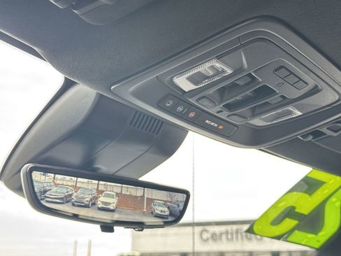 Used 2025 GMC Sierra 1500 Denali Ultimate image 27