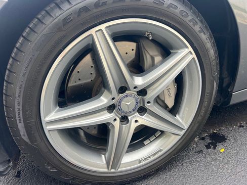 Used 2017 Mercedes-Benz E 300 4MATIC image 12