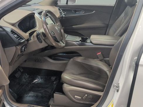 Used 2018 Lincoln MKX Reserve w/ Driver Assistance Package AWD/4WD image 9