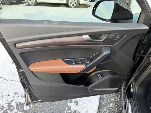 Certified 2023 Audi Q5 e Premium Plus w/ Premium Plus Package image 5