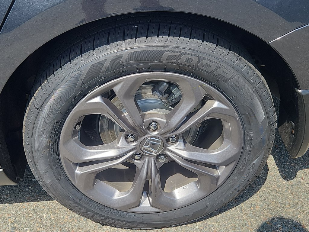Certified 2024 Honda Accord EX image 8