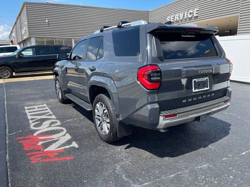 Used 2025 Toyota 4Runner Limited AWD/4WD image 5