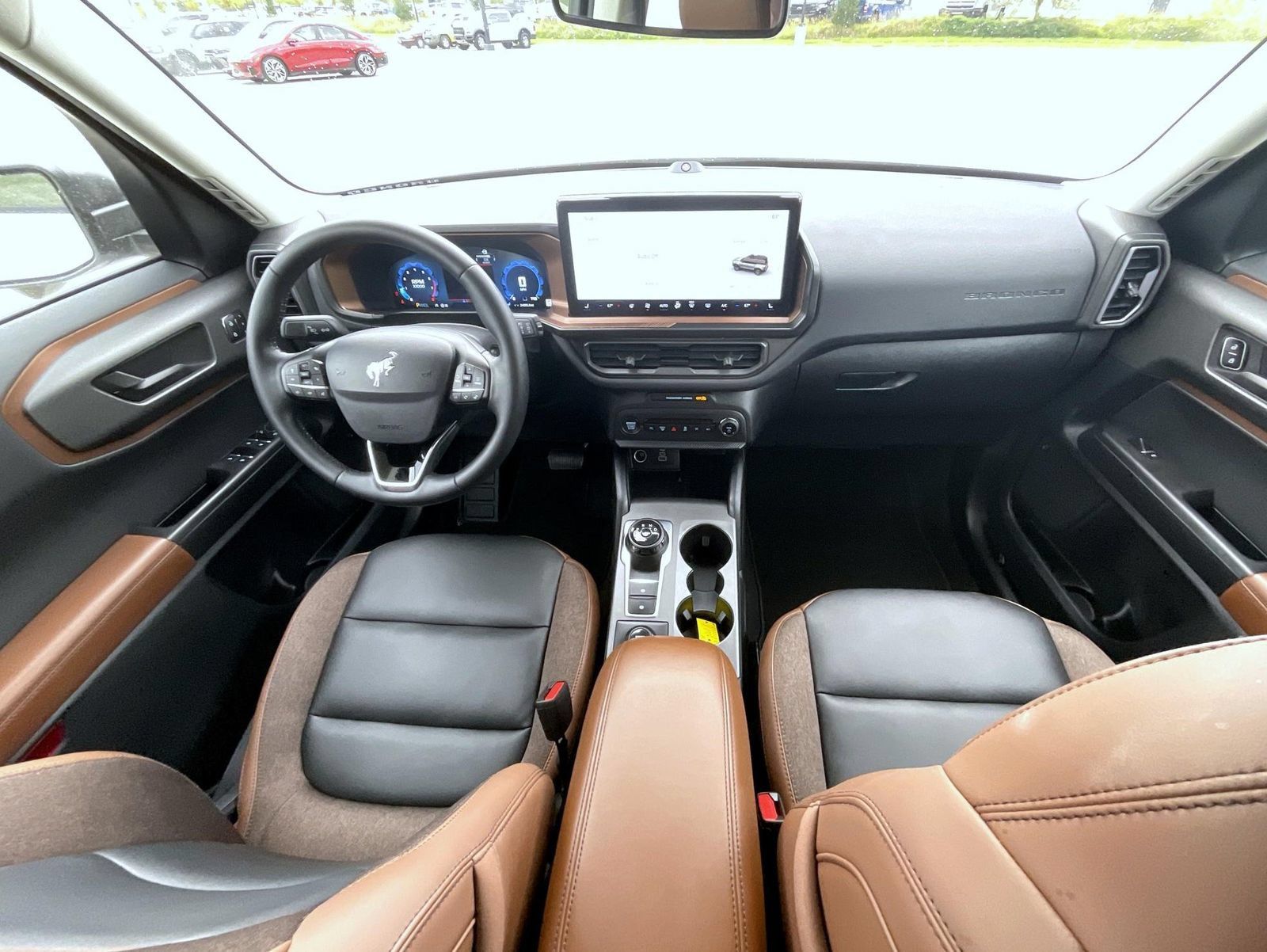 Used 2025 Ford Bronco Sport Outer Banks w/ Outer Banks Tech Package+ AWD/4WD image 15