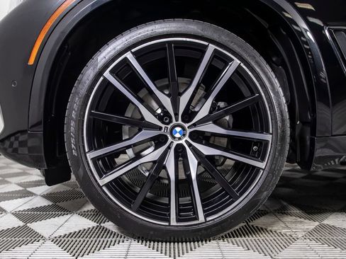 Used 2019 BMW X5 xDrive40i w/ M Sport Package AWD/4WD image 37