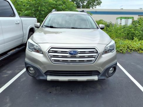Used 2016 Subaru Outback 2.5i Limited image 2