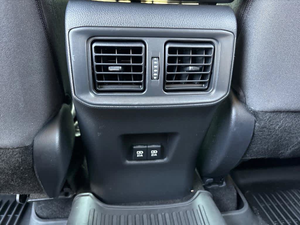 Used 2019 Toyota RAV4 XLE w/ Convenience Package AWD/4WD image 10