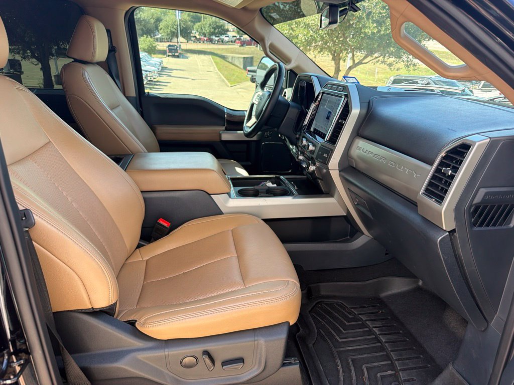 Used 2022 Ford F250 Lariat w/ Lariat Ultimate Package AWD/4WD image 9