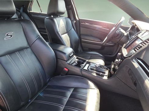 Used 2023 Chrysler 300 S image 16