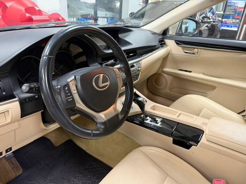 Used 2014 Lexus ES 350 image 12