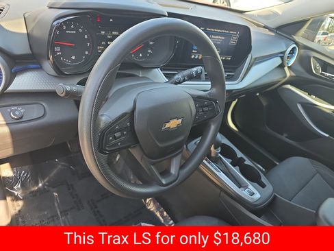 Used 2024 Chevrolet Trax LS FWD image 21