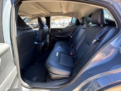 Used 2024 Toyota Prius XLE image 19