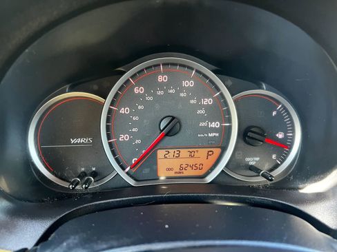 Used 2012 Toyota Yaris L FWD image 15