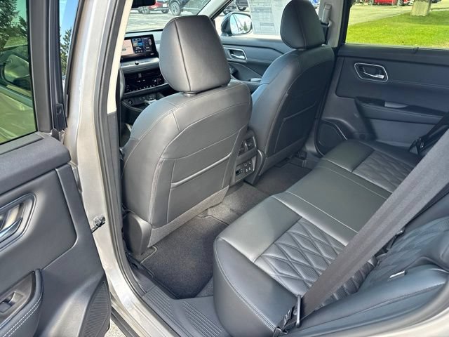 New 2026 Nissan Rogue Platinum AWD/4WD image 40