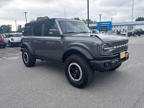 Certified 2023 Ford Bronco Badlands AWD/4WD image 4