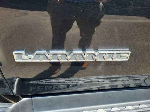 Used 2021 RAM 1500 Laramie AWD/4WD image 9