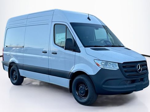 New 2025 Mercedes-Benz Sprinter 2500 image 3
