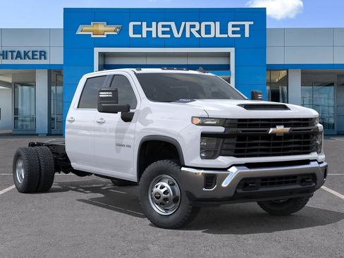 New 2026 Chevrolet Silverado 3500 W/T AWD/4WD image 7