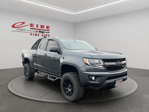 Used 2015 Chevrolet Colorado Z71 image 9