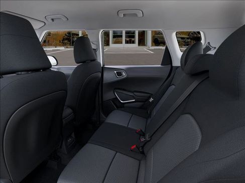 New 2025 Kia Soul S image 18