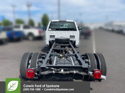 New 2025 Ford F550 4x4 Regular Cab Super Duty image 12