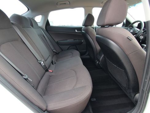 Used 2020 Kia Optima LX image 9