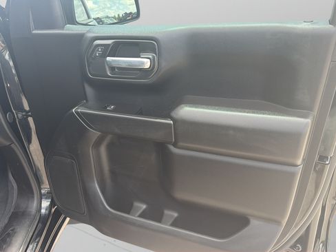 Used 2025 Chevrolet Silverado 1500 Custom AWD/4WD image 9