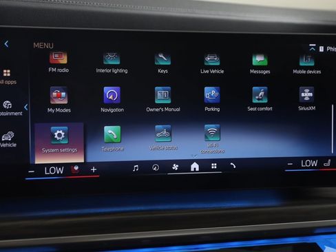 Used 2023 BMW 740i w/ Parking Assistance Package image 45