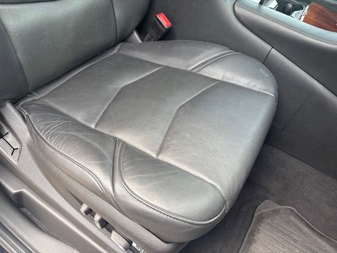 Used 2015 Cadillac Escalade Premium AWD/4WD image 29
