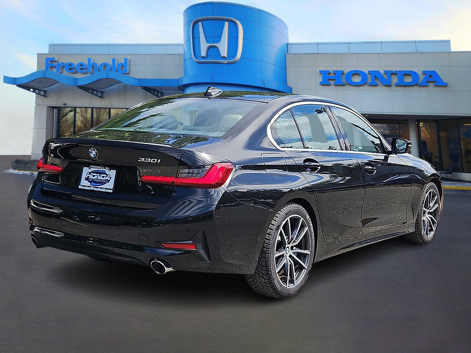 Used 2021 BMW 330i Sedan RWD image 6