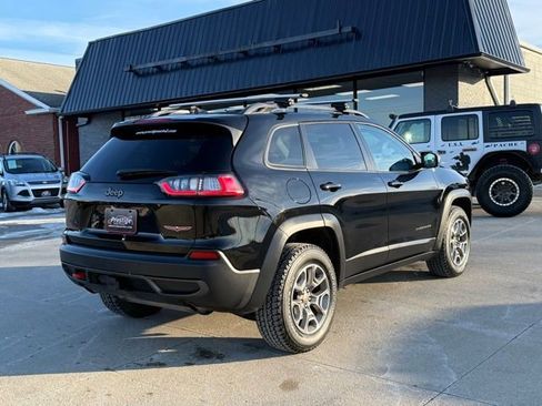 Used 2020 Jeep Cherokee Trailhawk w/ Cold Weather Group image 14