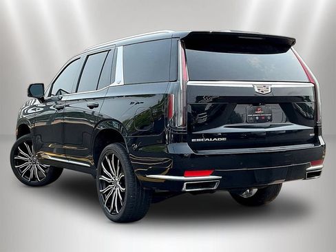 Used 2022 Cadillac Escalade Premium Luxury AWD/4WD image 4